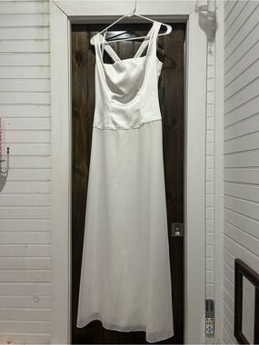 Jim Hjelm Occasions White Formal Gown Wedding Maxi Dress Size 4 USA Made
